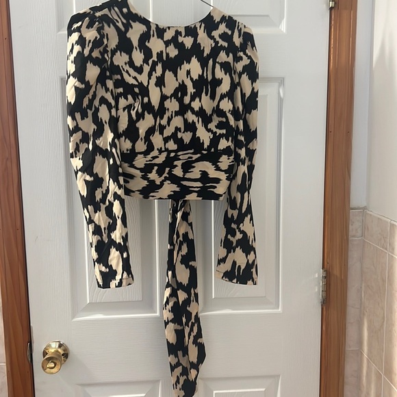 Backless Dress Shirt - Picture 1 of 2